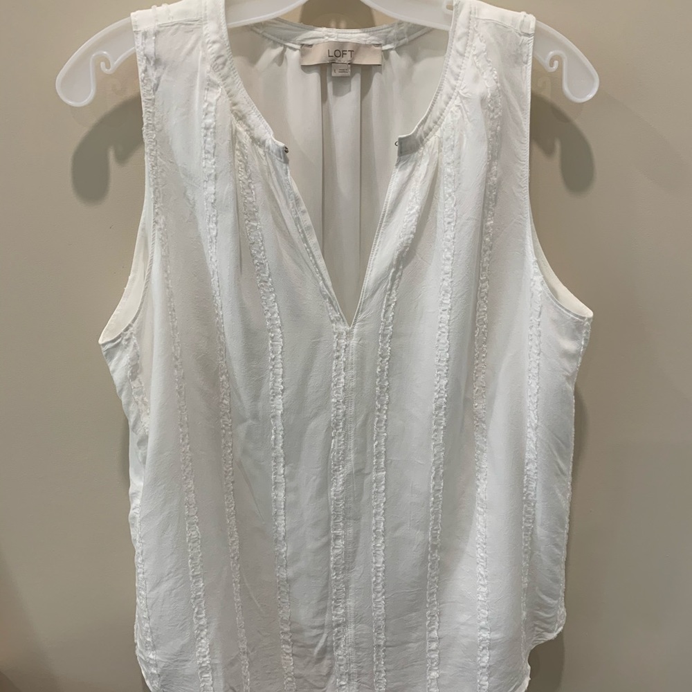 Sleeveless Lightweight Top